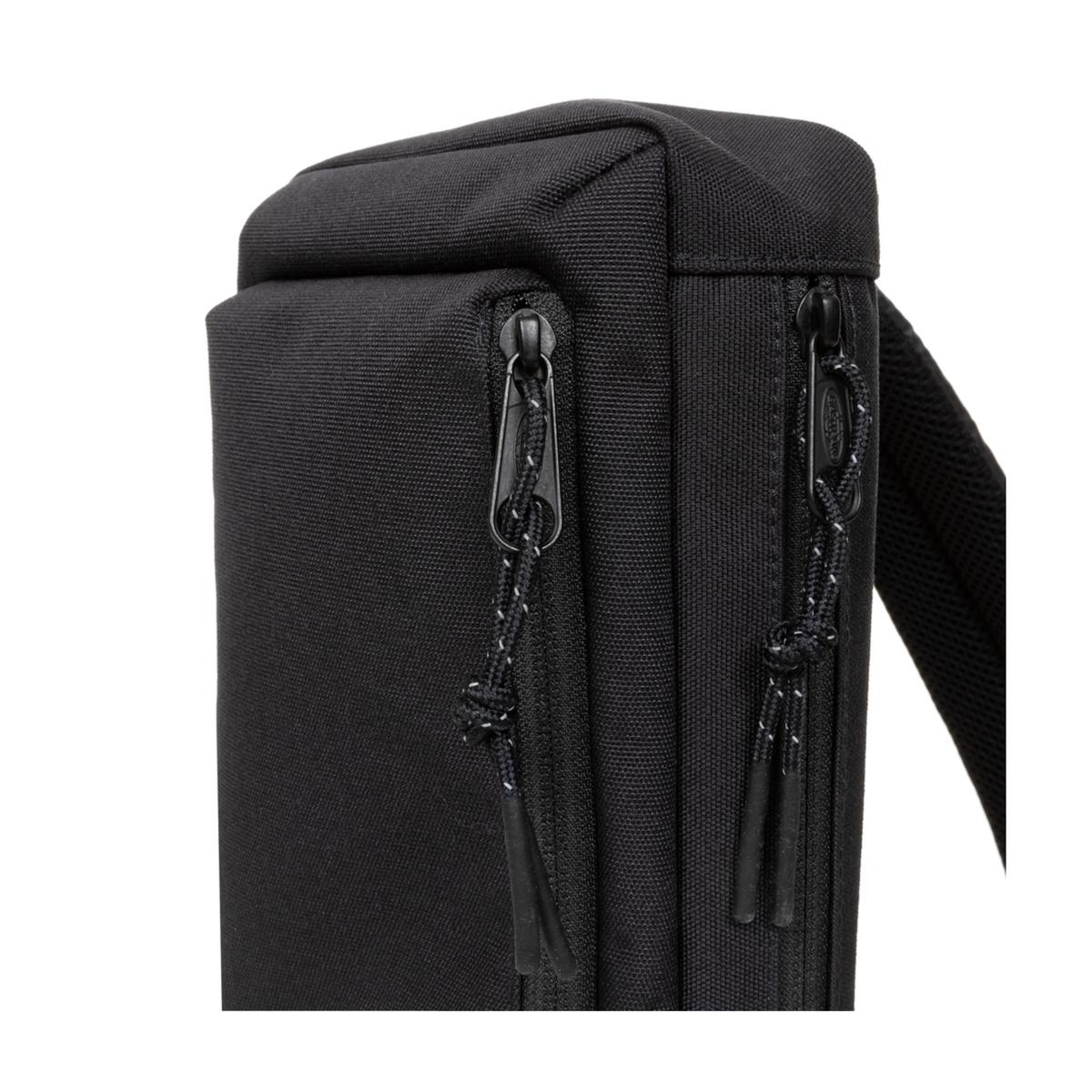 product/e/a/eastpak_ek0a5bkj4t6_on-black_7.jpg